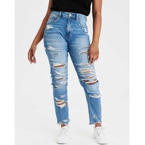 American Eagle Light Wash Ripped Mom Jeans | Size 0